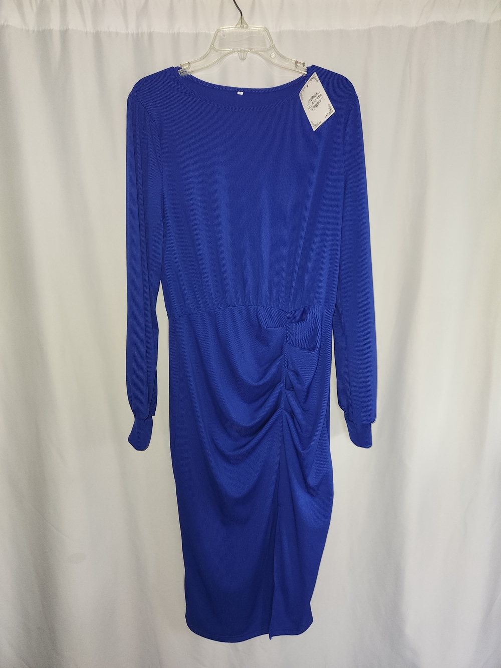 Royal Blue Ruched Sheath Dress #fitting #flattering #sleek #sophisticated #chic
